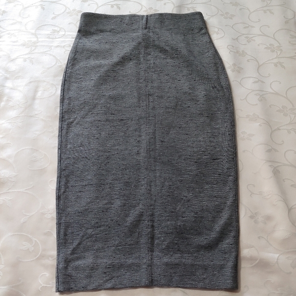 Aritzia Wilfred Lis Pencil Skirt - Sz Small, Charcoal Gray - Picture 2 of 6